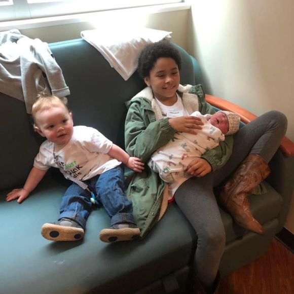 Meet your Posher, Alisha - Picture 2 of 2